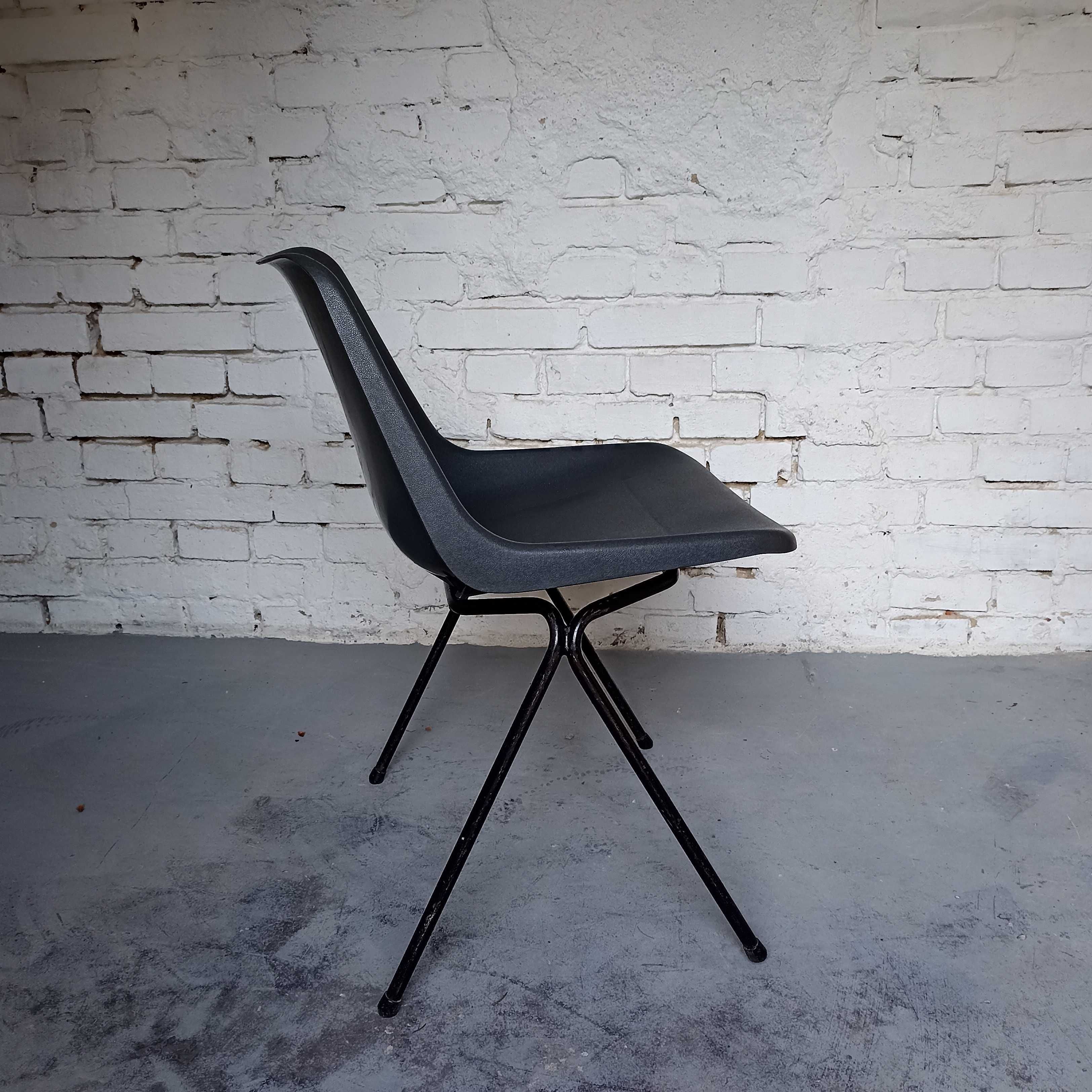 Krzesło Hille proj. Robin Day lata 60 vintage design