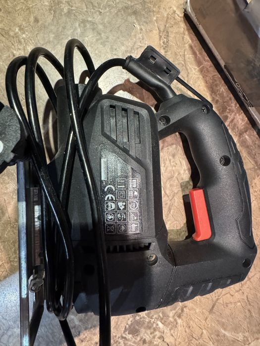 Wyrzynarka TOPEX 56G036