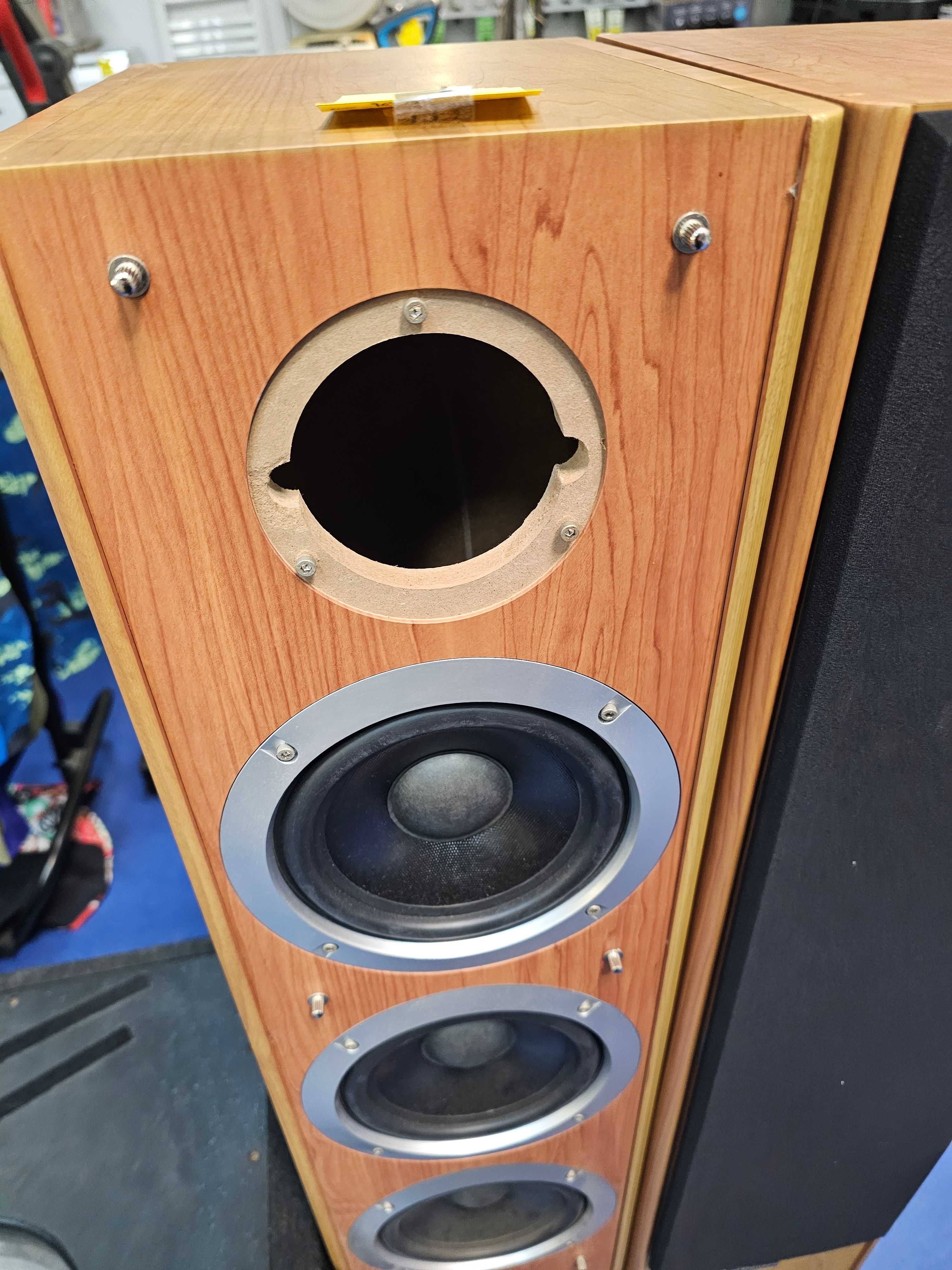 Kolumny Stereo Ferguson XTI 100F * Komis Madej Gorlice