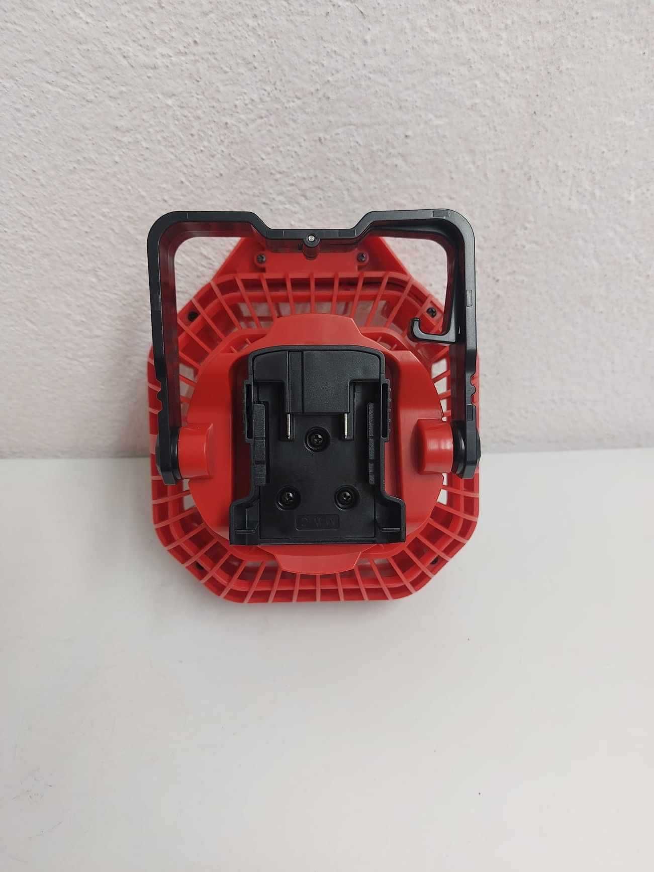 Wentylator roboczy kompatybilny z akumulatorami serii Milwaukee M18