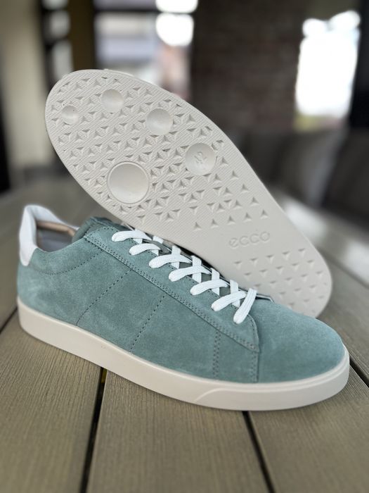 Кросівки чоловічі  42р Ecco