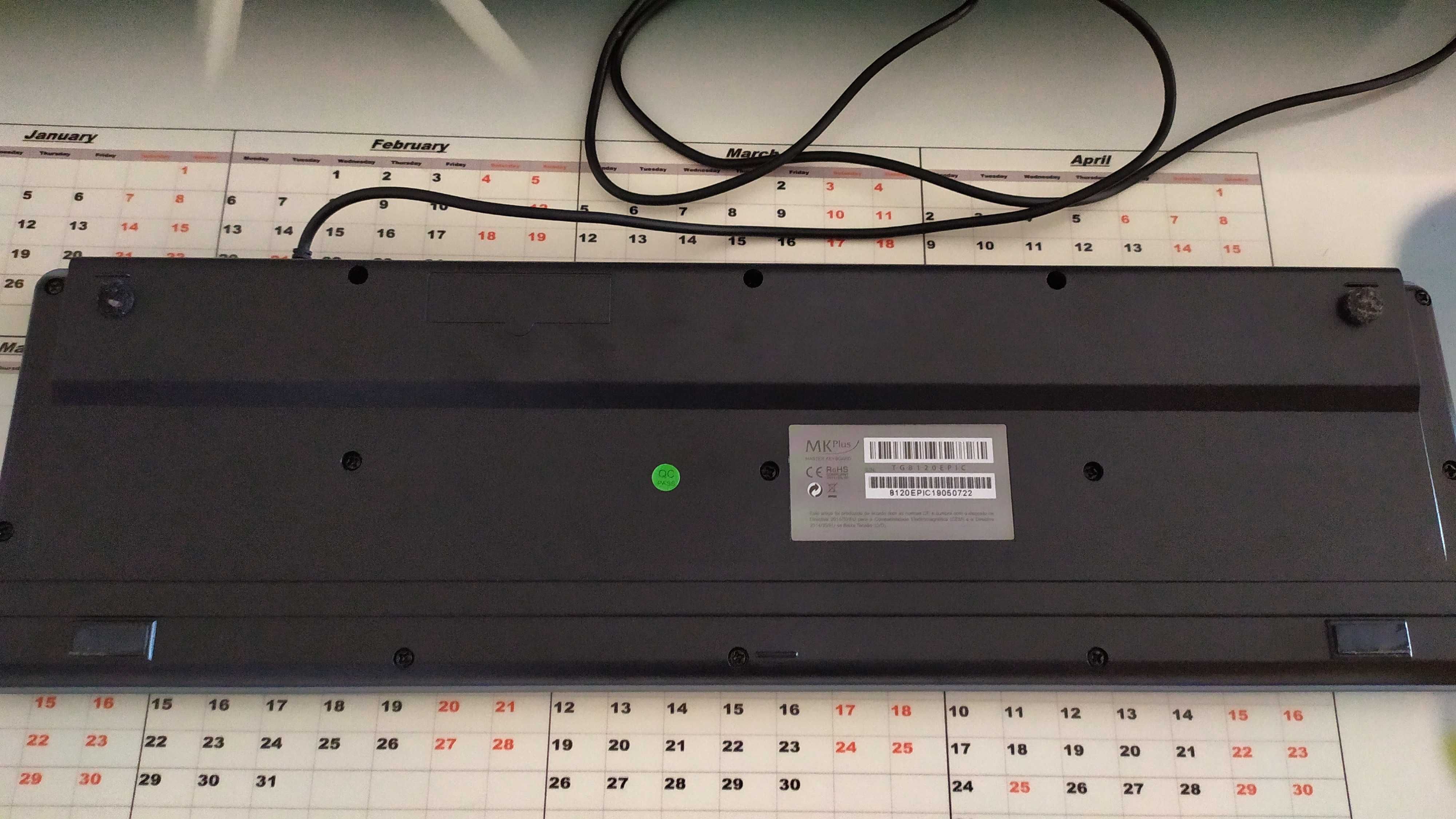 Teclado slim USB - retro iluminação azul - MK Plus