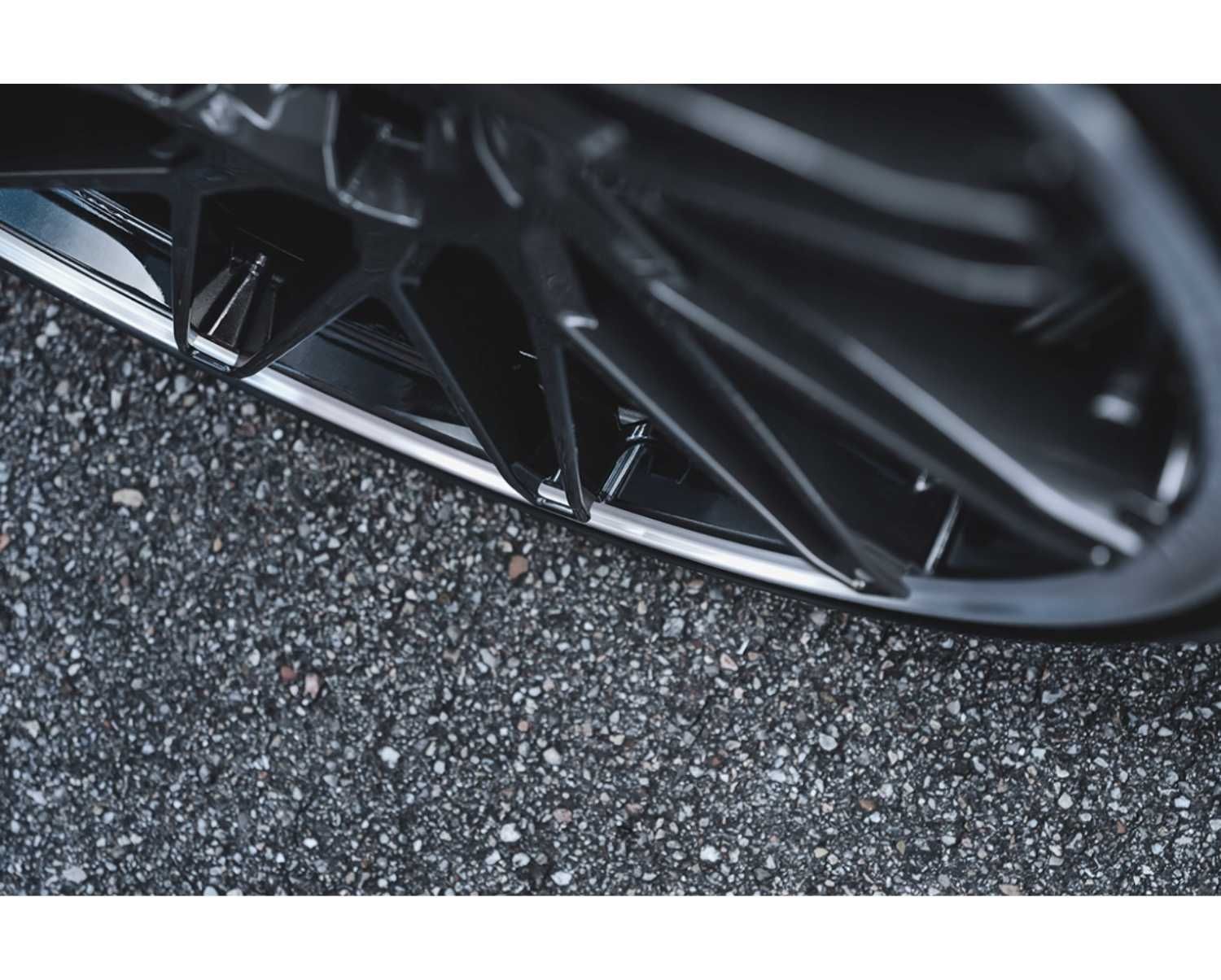 Felgi Alu R18'' 5x114.3 DOTZ TANAKA DARK Toyota Auris Corolla Avensis
