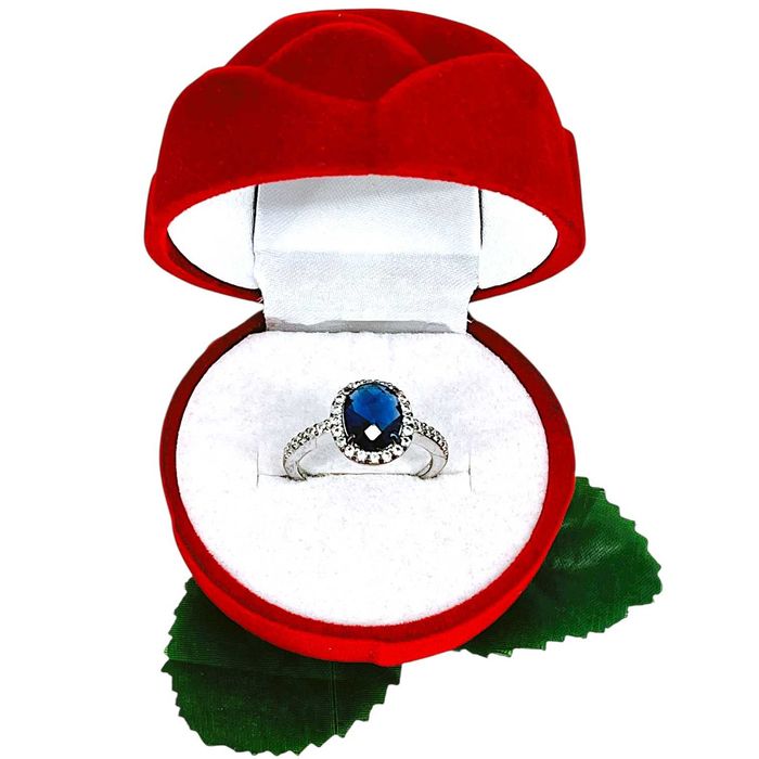 Przepiękny srebrny pierścionek z niebieskim oczkiem 3,30 925 R.18