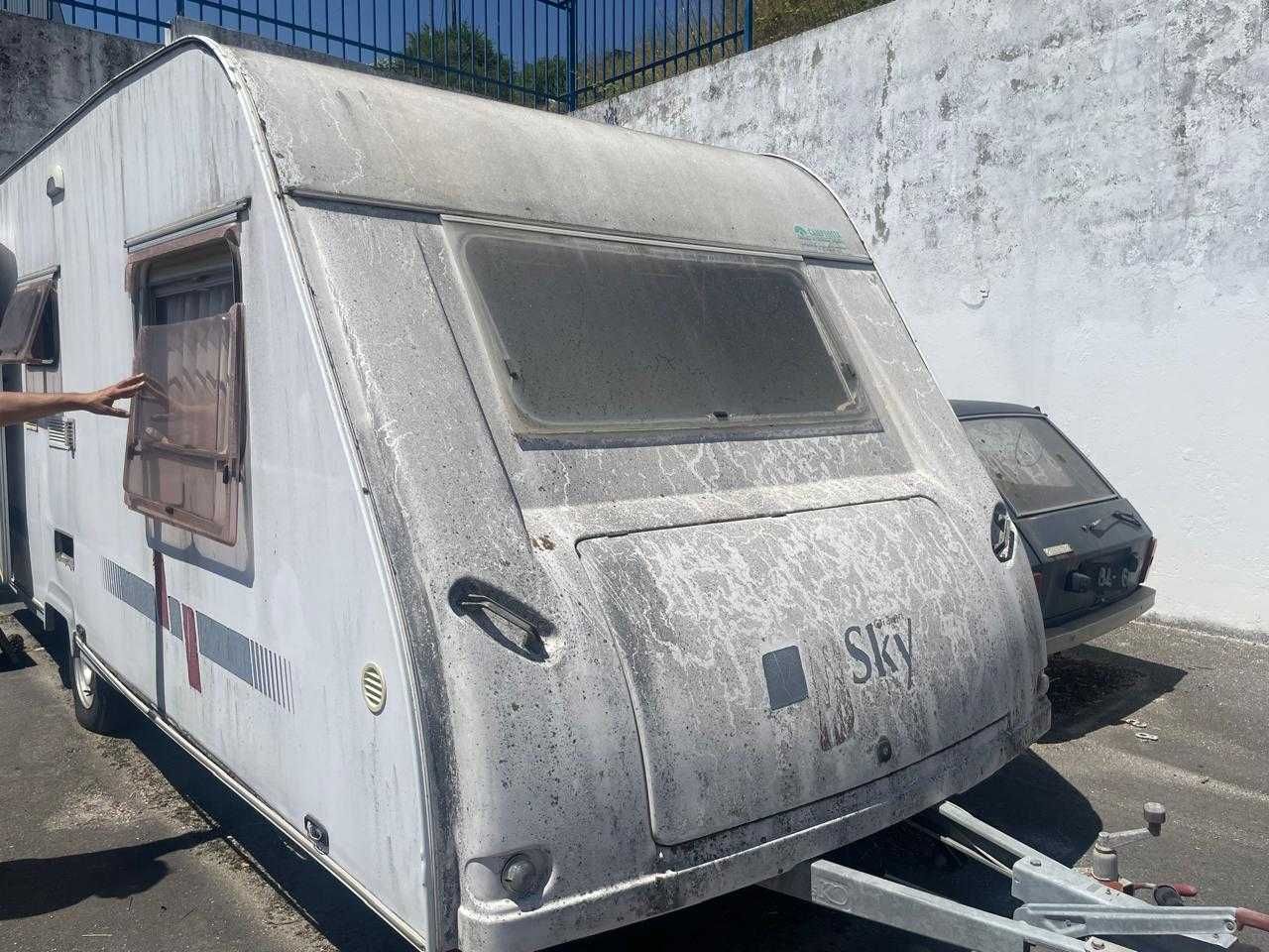 Caravana Pluma 530 c/beliches