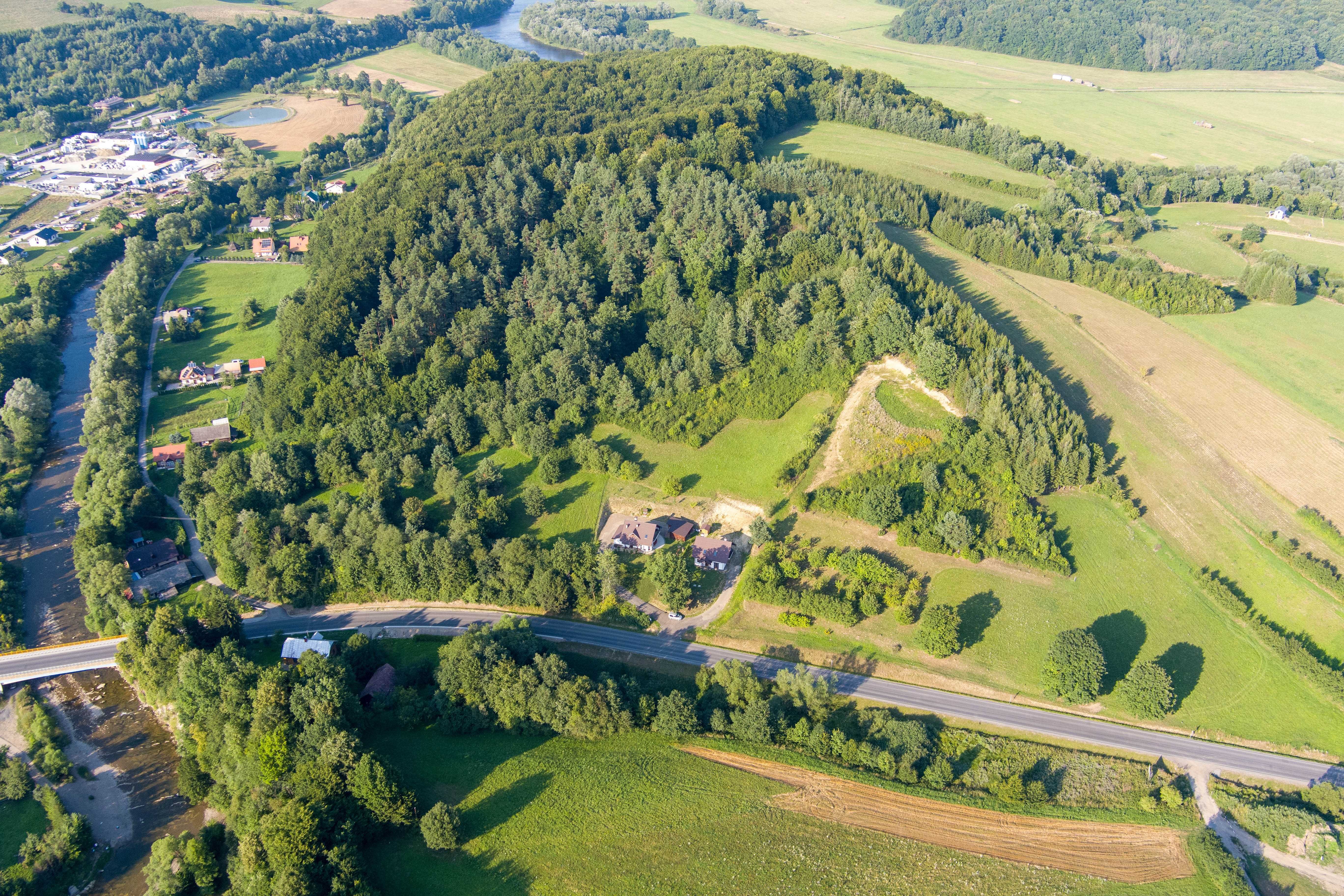 Działka Bieszczady Hoczew na trasie Lesko - Polańczyk