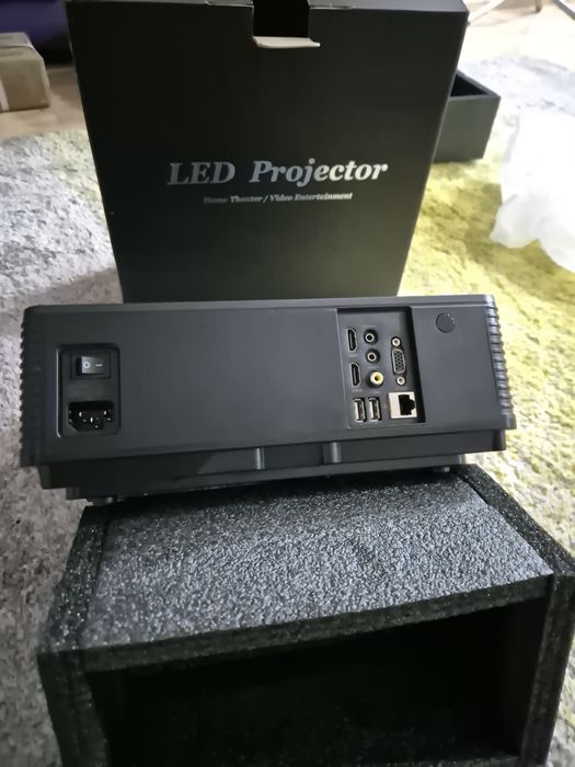 Projektor rzutnik GoMEDIA M5 TITANIUM WIFI Android