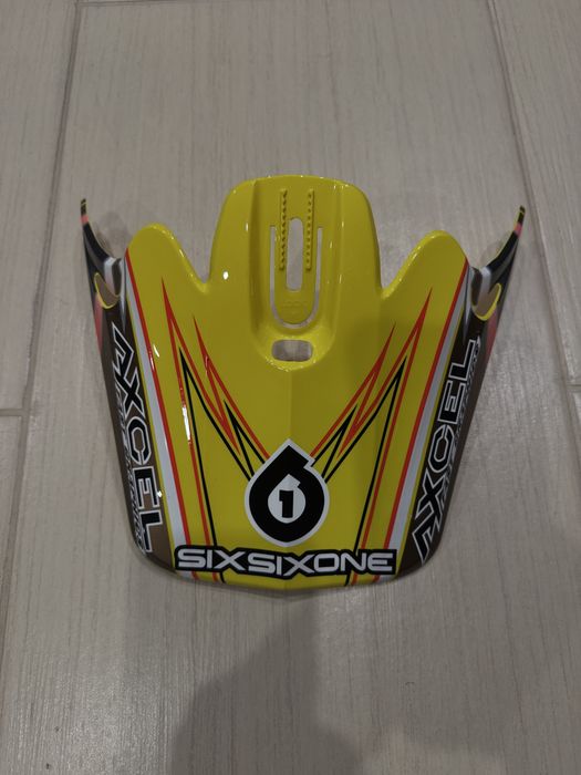 Мото шлем фуллфейс SixSixOne (661) Comp