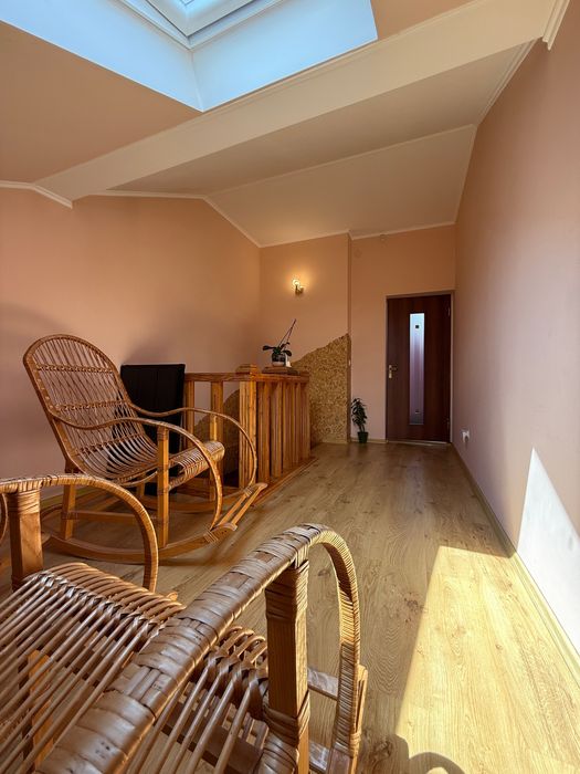 3-кімн. квартира 132м.кв. Будинок 2008р. Вул. О. Басараб.!!