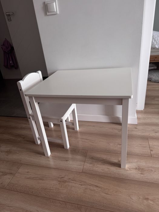 Stolik KRITTER + krzeselko SUNDVIK