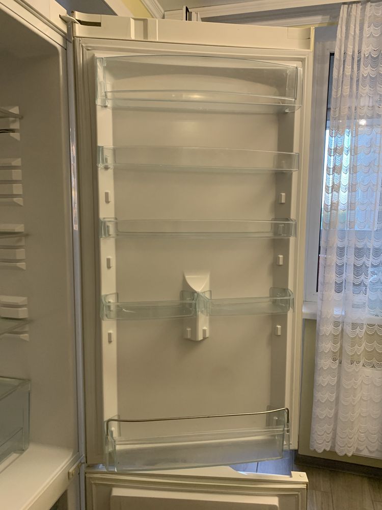 Холодильник SNAIGE