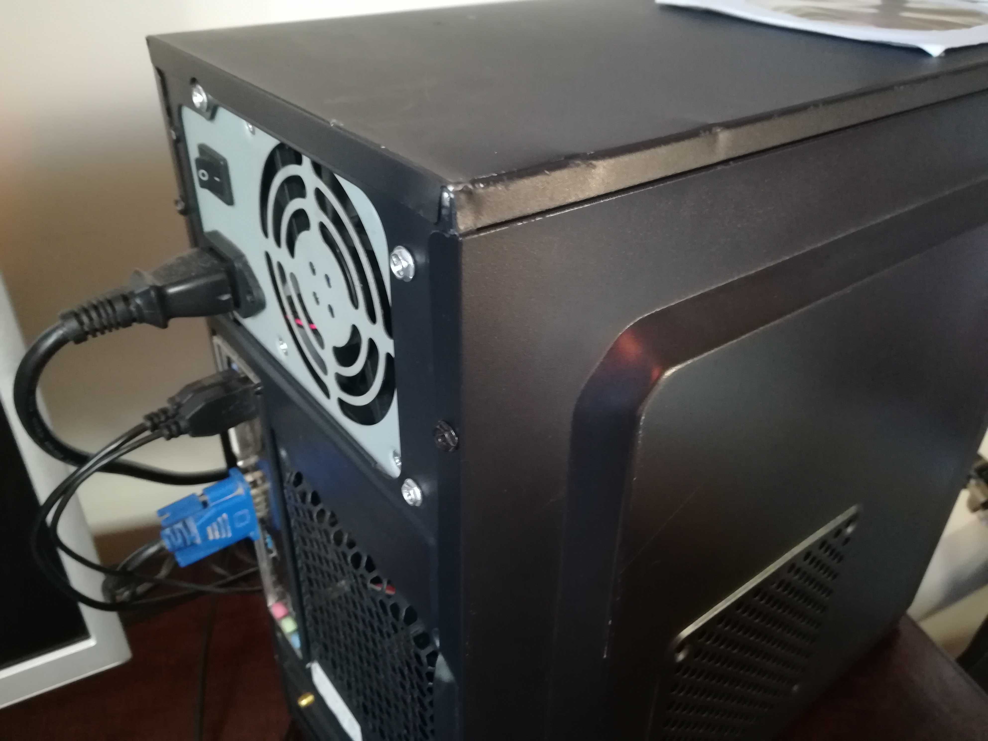 komputer stacjonarny AMD a4-6300 + Asrock  FM2A68M-DG3+