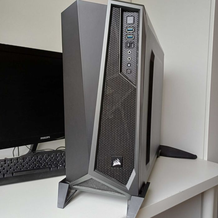 Komputer i monitor Intel Core i5 6500  GeForce GTX 1060 6GB  16 GB RAM