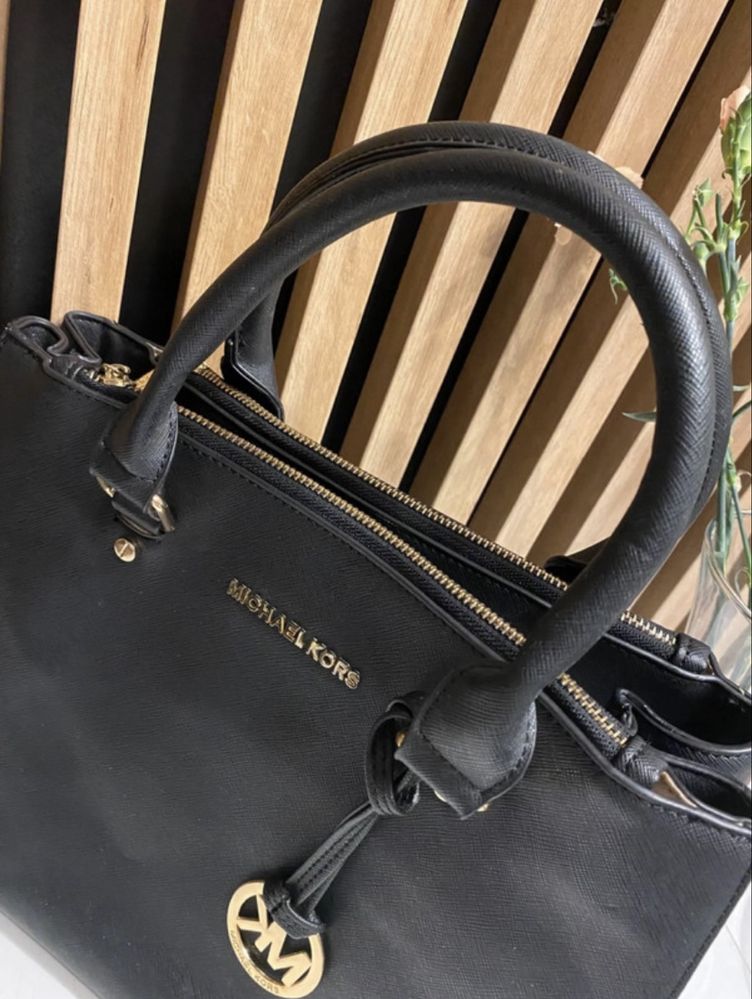 Czarna Duża  Torebka Michael Kors Pojemna