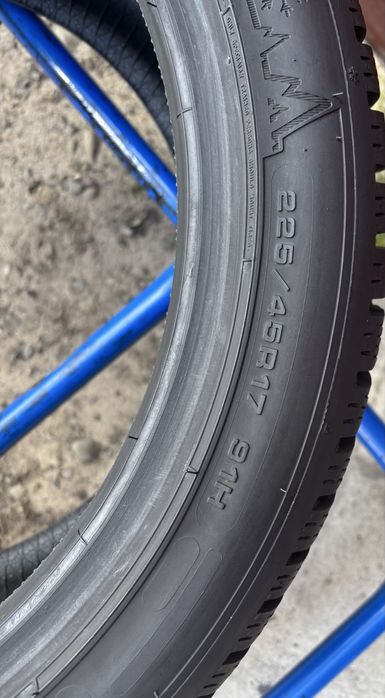 225/45/17 R17 Dunlop winter Sport5 зима 4 шт ціна за 1 шт