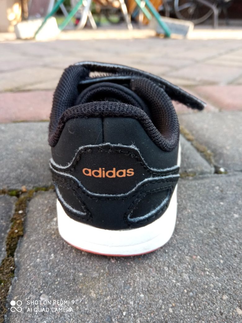 Buty dziec. firmy Adidas rozm 20 plus buty zimowe! Możliwość wysyłki!!