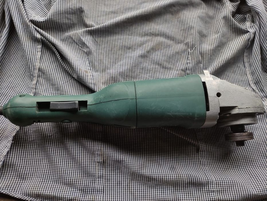 Болгарка ПРОТОН МШУ-180/1600