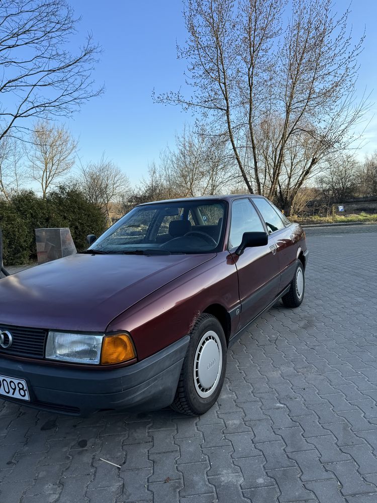 Audi 80 1.8 b.g sedan