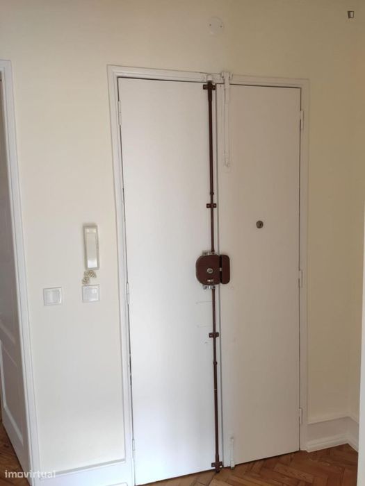 Quarto - localizado em Alameda Lisbon