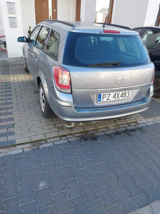 Opel Astra H 1,4 B nowy rozrząd, niski przebieg 153 tysiące. ZAMIANA