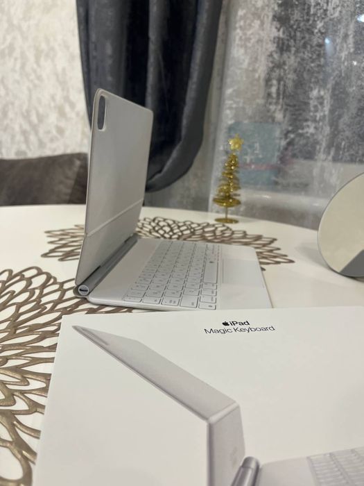 Magic Keyboard для iPad Pro 11, iPad Air (4/5/6th gen) (White)