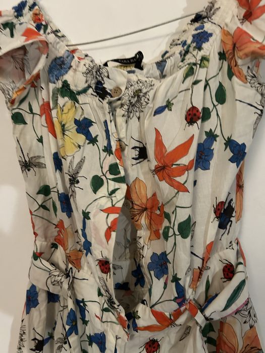 macacão floral curto