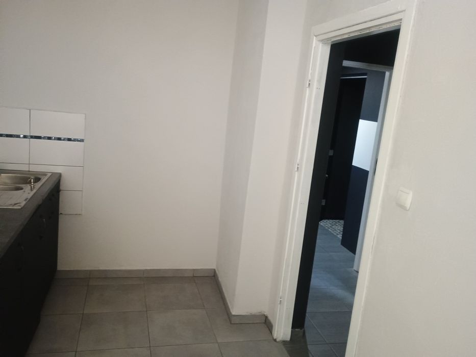 Lokal na paznokcie gabinet kosmetyczny w solarium