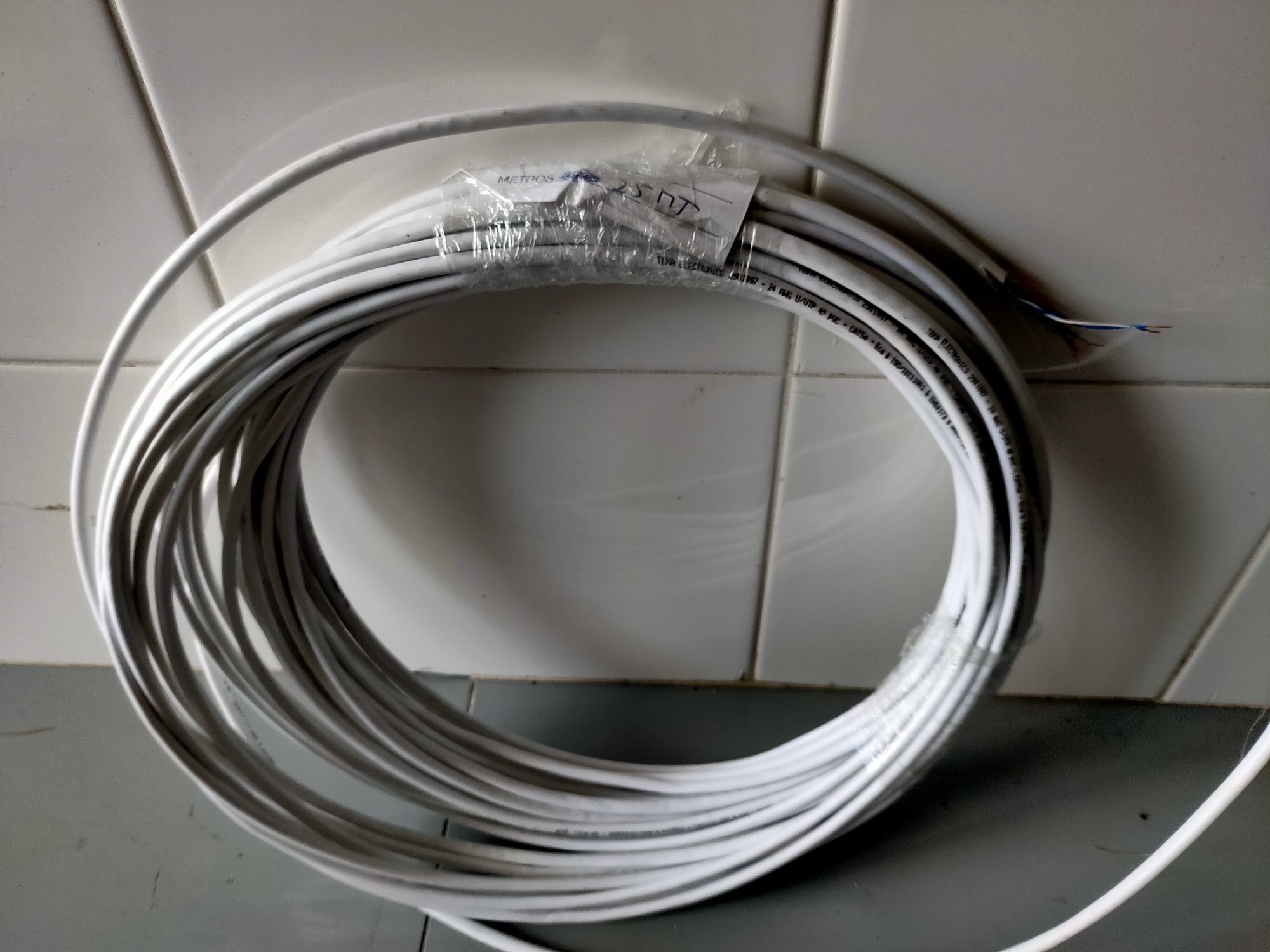 Cabo de rede de 25 mts em PVC UTP Cat5 | Ermesinde