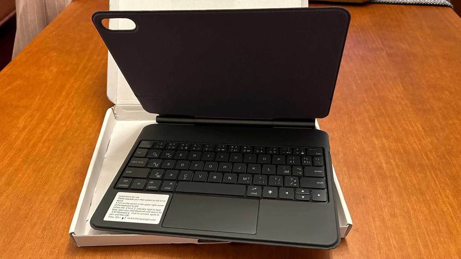 NOVA capa teclado magnética