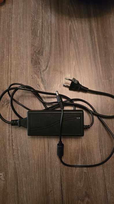 Switch audio zasilany z power bank