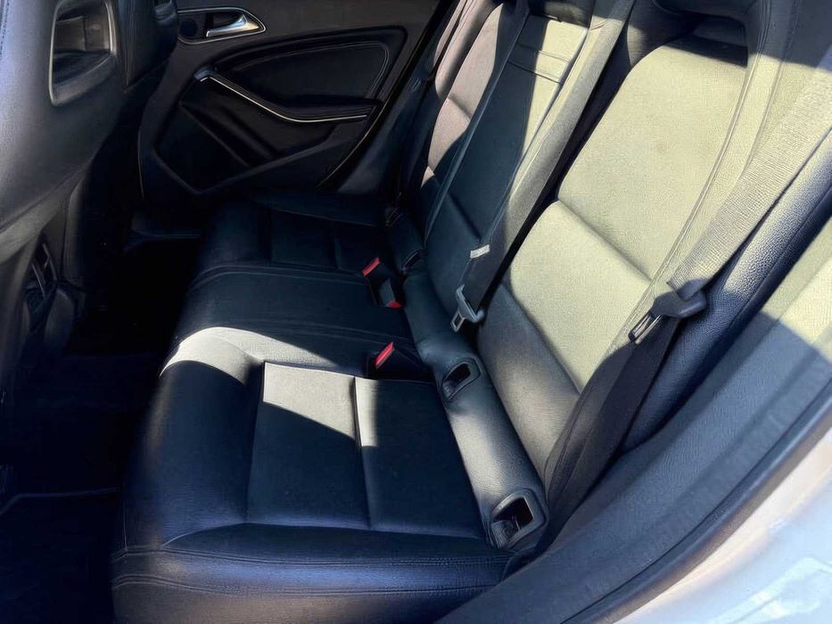 Mercedes-Benz CLA 250 4MATIC      2015