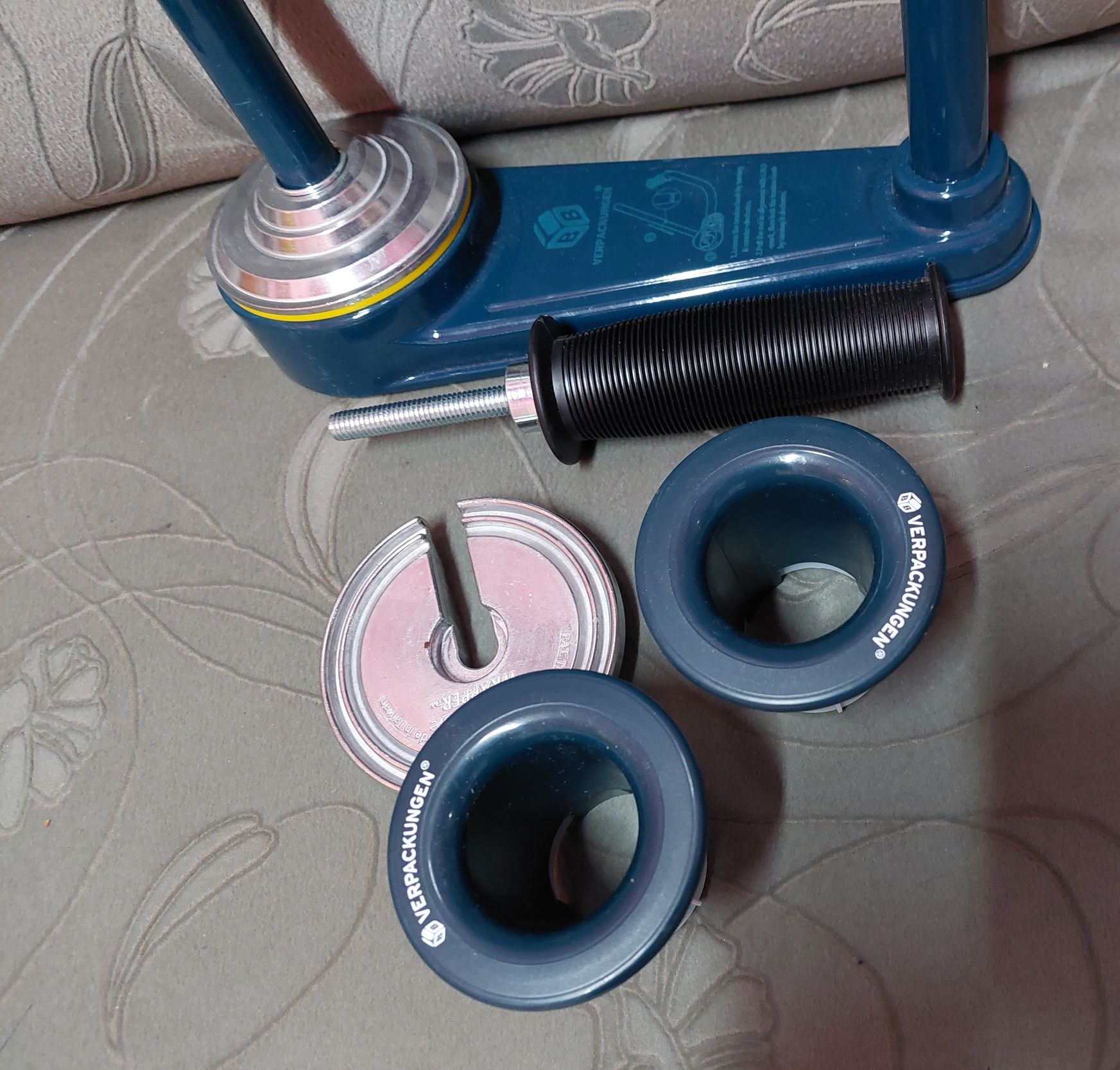 Dyspenser metalowy do folii stretch