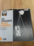 Lampa stojąca podłogowa