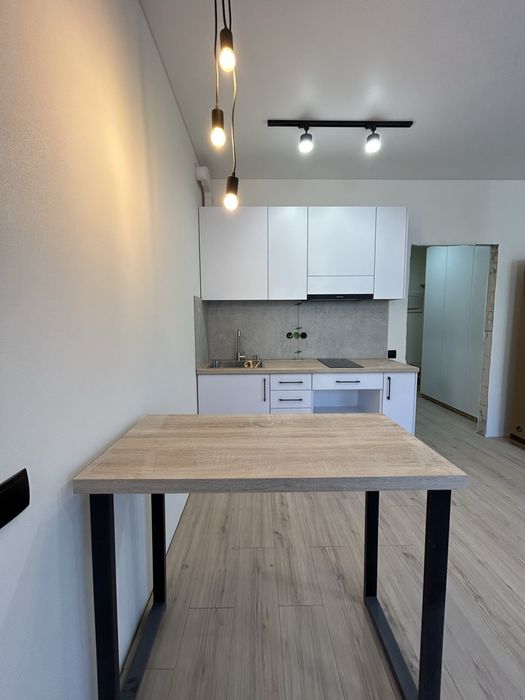 Найвигідніша студія в ЖК Молодість! 27 м2 з балконом! Середній поверх!