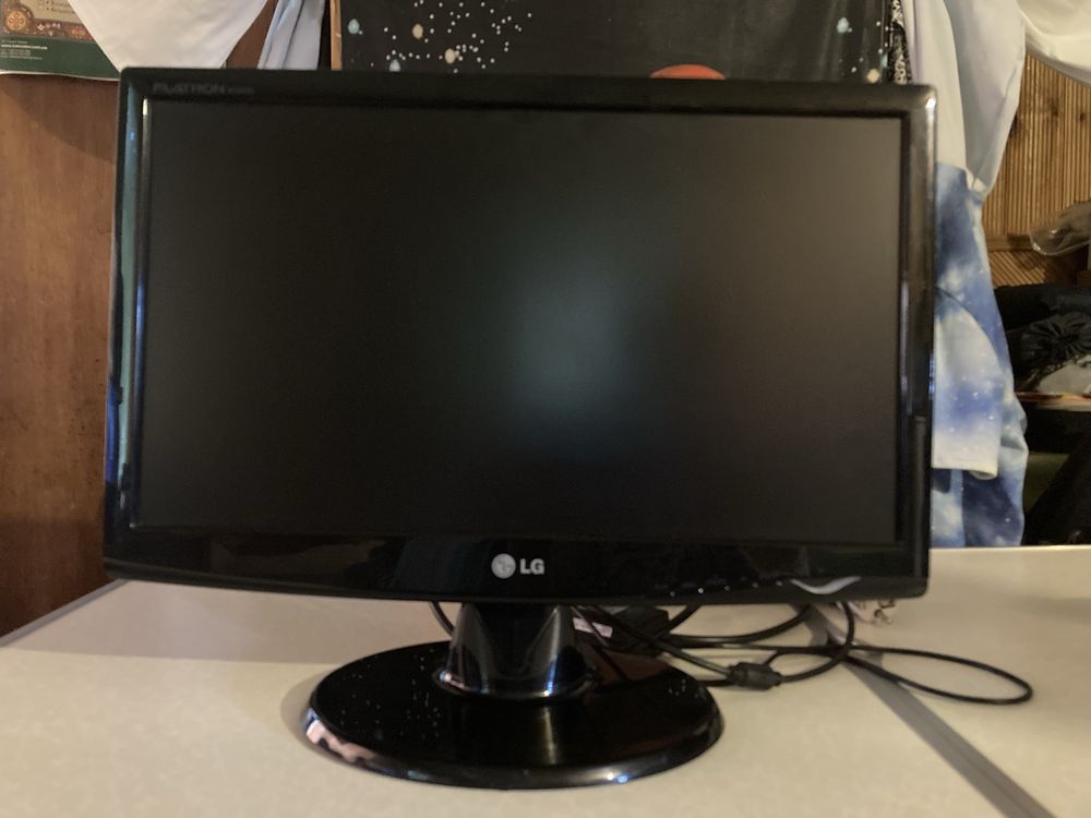 Монитор LG W1943C-PFW (18.5)