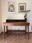 Secretaria MidCentury Modern