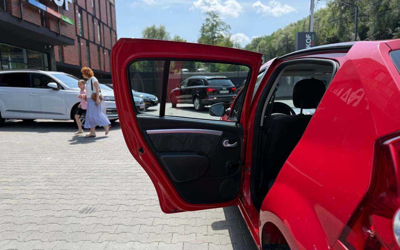 Dacia Sandero 2010