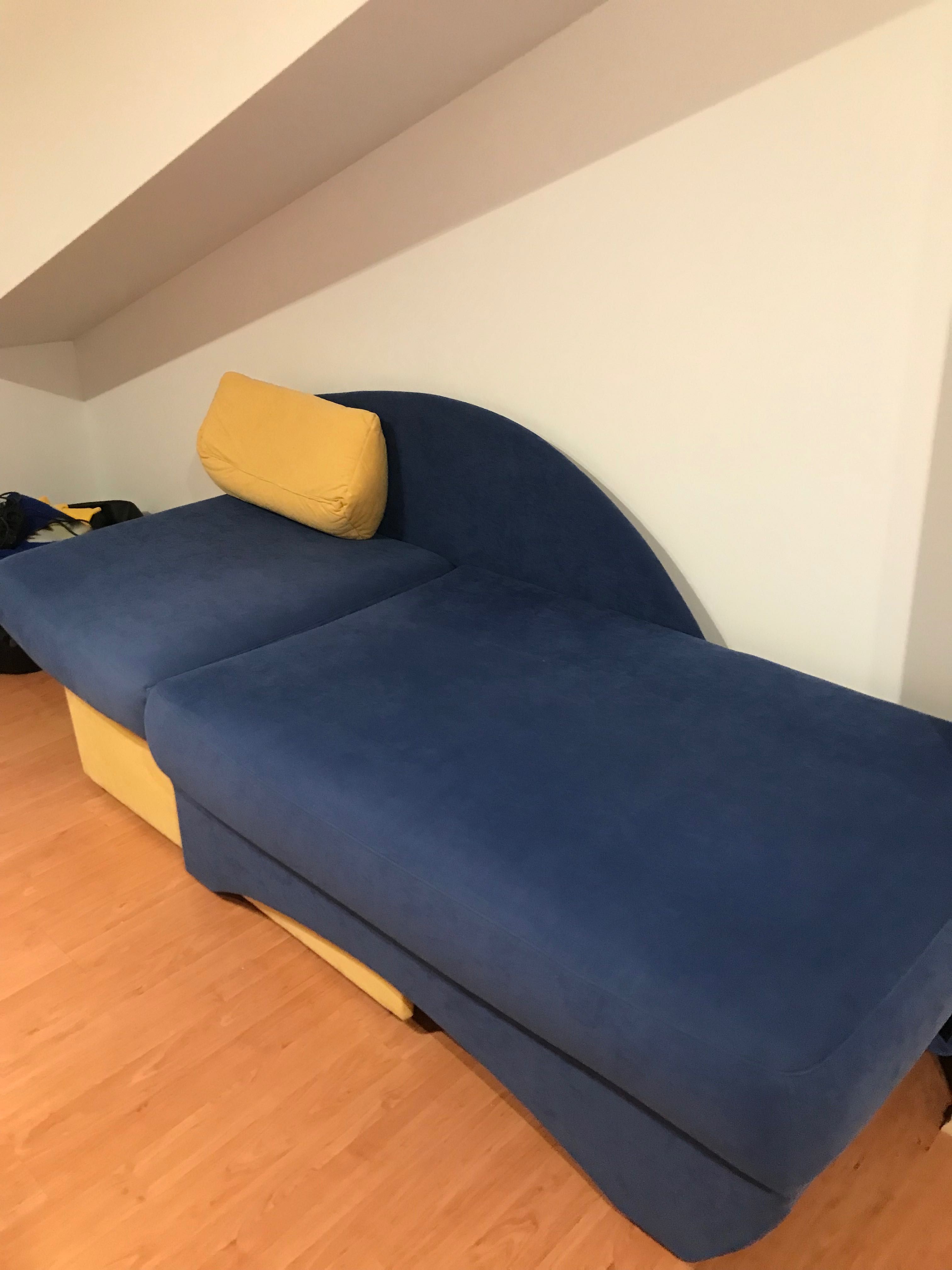 Sofa, łóżko, kanapa rozkładana z pojemnikiem na pościel, jak nowa