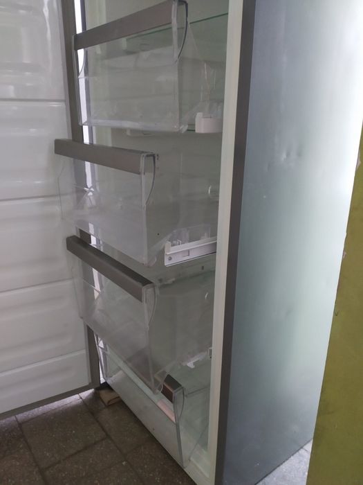 Морозильна камера Whirlpool WVE26562 NFX. ( 070809)