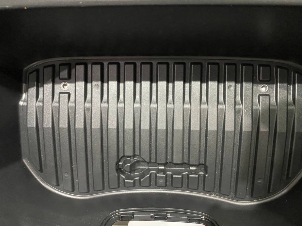 Ванна корито куфер Tesla Model 3 рест