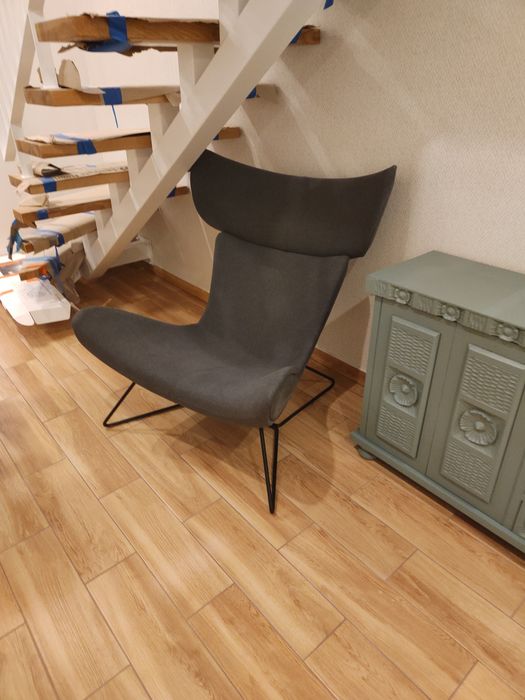 Designerski fotel na wzór imola szary elegancki
