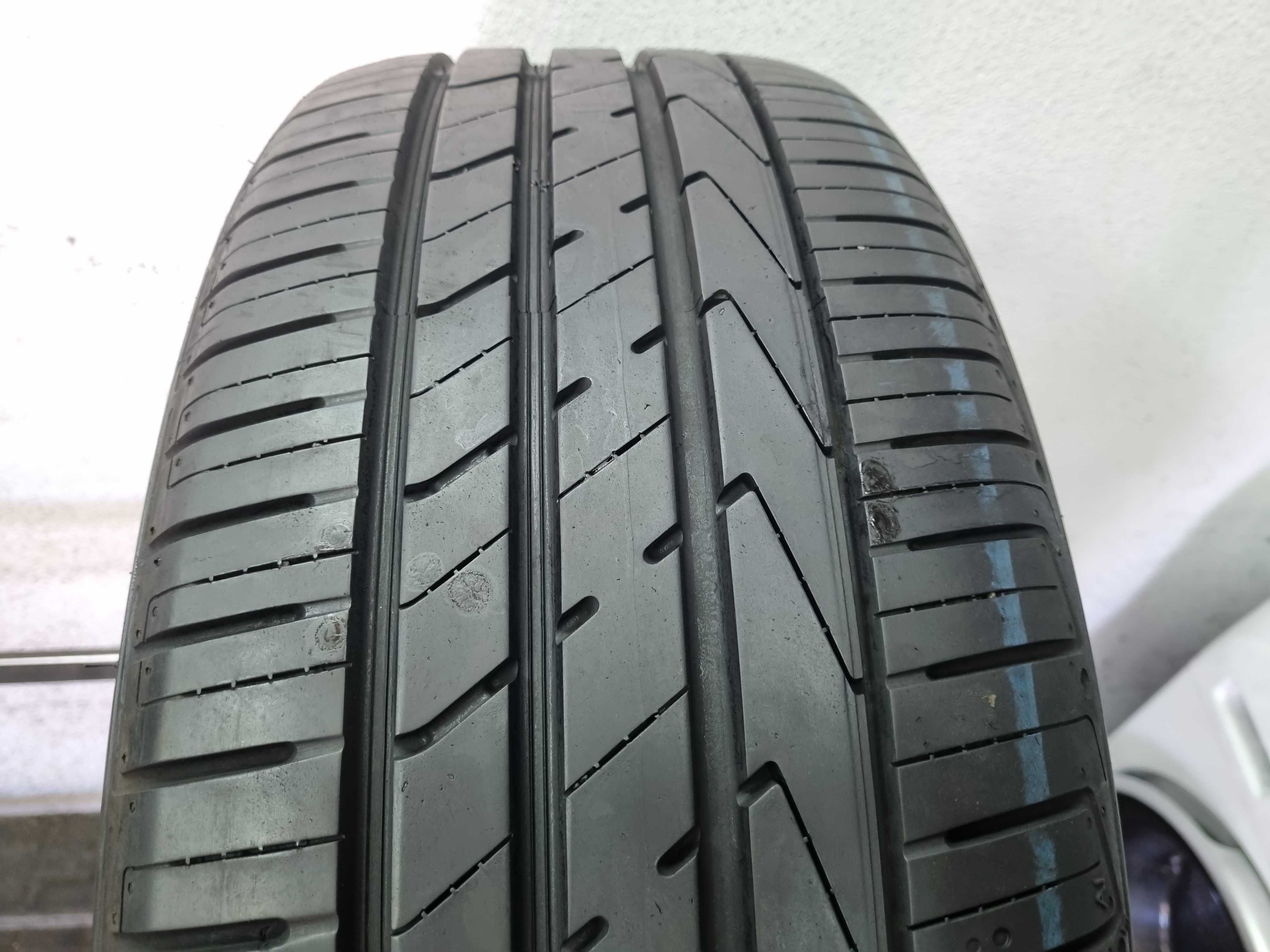 235/55/18 100V Hankook Ventus S1evo2 SUV seal D.4117
