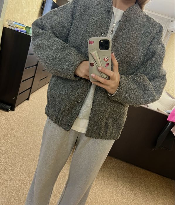 Бомбер Zara розмір M-L