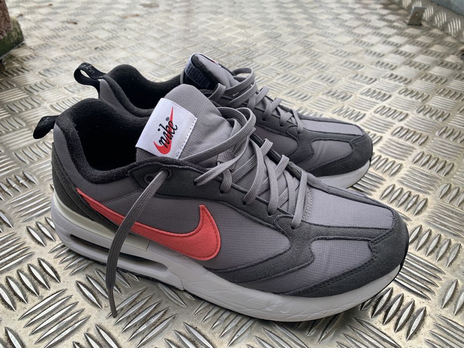 Жіночі кросівки nike оригінал