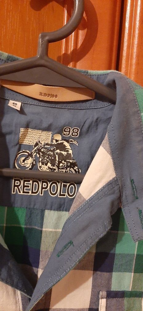 Koszula młodzieżowa w kratkę rozmiar M.  Marki Redpolo .