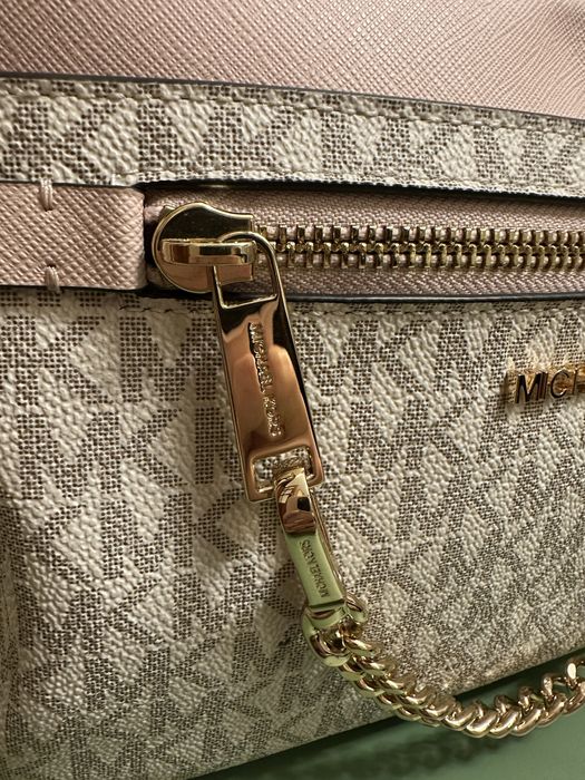 Biało-różowa Torebka Crossbody Michael Kors model “Jet Set” w monogram