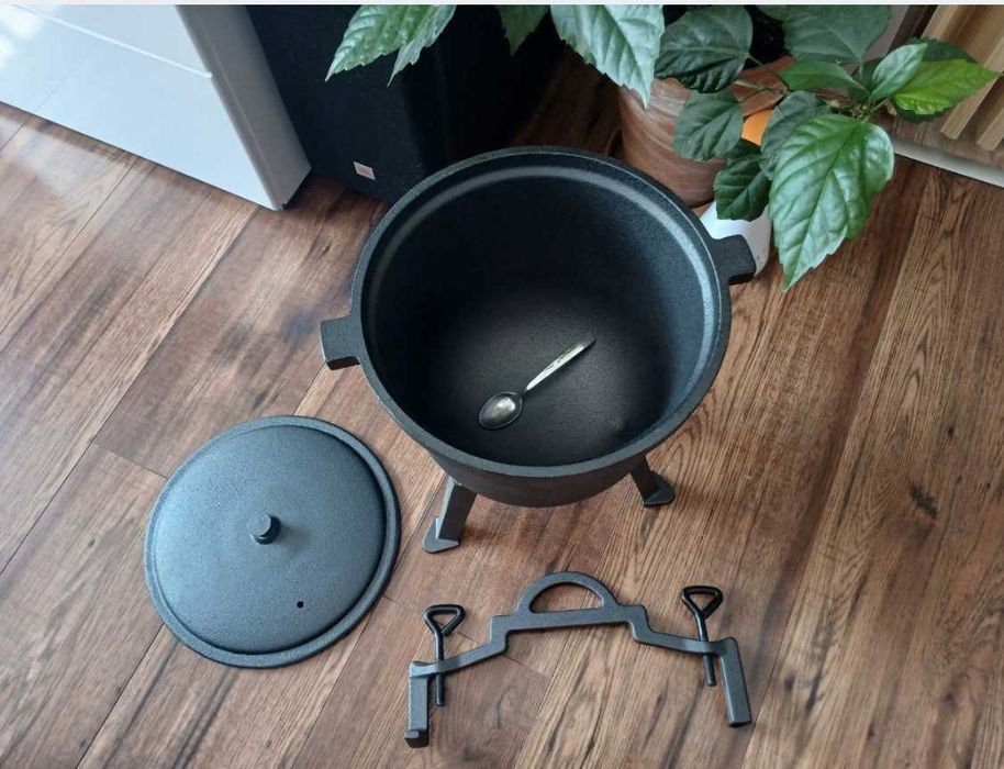 Kociołek żeliwny 8L ogrodowy do potraw jednogarnkowych leczo MOCNY new