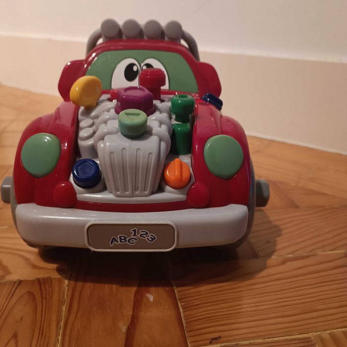 Carro Chicco portugues e inglês