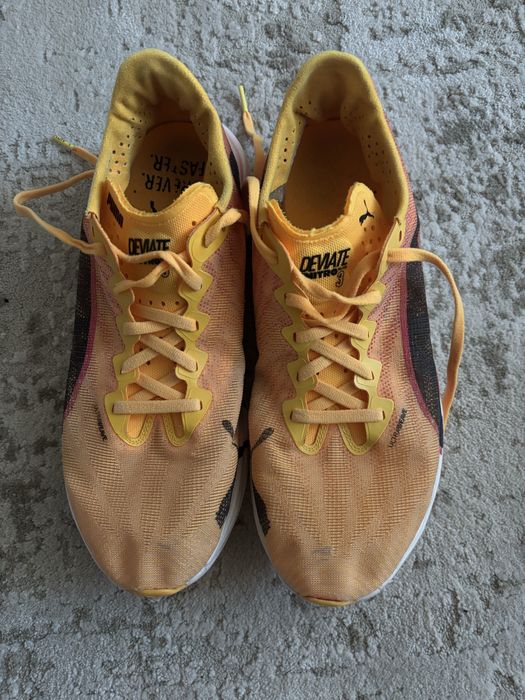 Кросівки для бігу