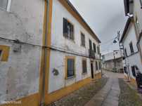 Moradia T14 para venda